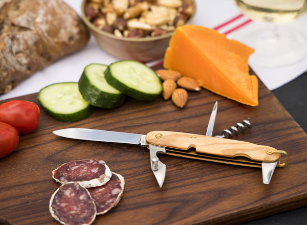 Multifunktionsmesser 'Volga', Olivenholz